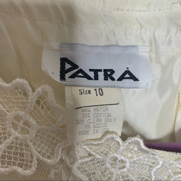 Vintage Patra Lace Overlay Bow Applique Blouse - Picture 11 of 12